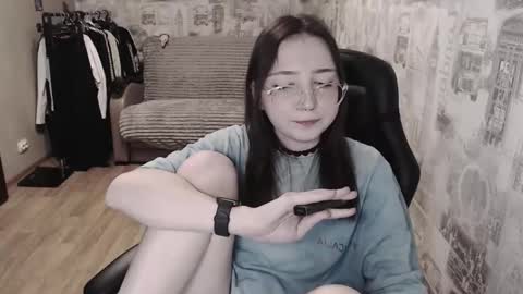 Snapshot of ameliakamishiro chatting on 03-03-25, 07:06 Amelia online show from 03-03-25, 07:06