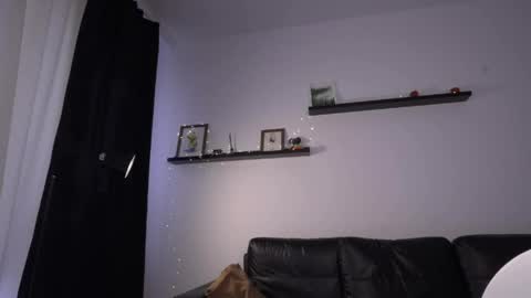 Amelia   online show from 04-16-26, 02:29