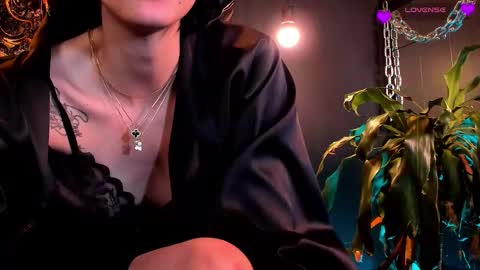 Snapshot of amelianaughty_ chatting on 03-05-26, 07:21 Amelianaughty online show from 03-05-26, 07:21