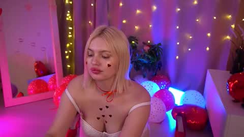  Amelia  online show from 02-15-26, 07:51