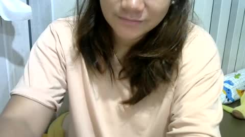 Snapshot of amelie3675 chatting on 06-14-26, 06:32 Amelie online show from 06-14-26, 06:32