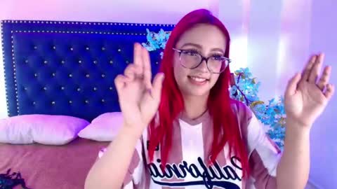 Snapshot of amelie_adamsx chatting on 05-16-26, 11:31 Amelie online show from 05-16-26, 11:31