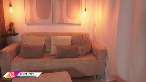    online show from 03-11-26, 11:00