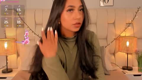 Amelie online show from 11-16-25, 12:44