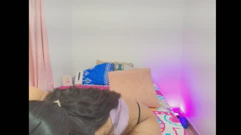 Amelie  online show from 02-15-26, 10:25