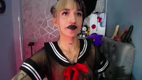 Snapshot of amelierouss chatting on 10-02-25, 03:13 AMELIEROUS .. see you tomorrow kisses online show from 10-02-25, 03:13