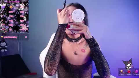 Snapshot of amelierouss chatting on 10-22-25, 02:45 AMELIEROUS .. see you tomorrow kisses online show from 10-22-25, 02:45