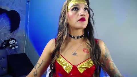 Snapshot of amelierouss chatting on 10-28-25, 02:26 AMELIEROUS .. see you tomorrow kisses online show from 10-28-25, 02:26