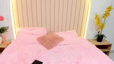 Amelia online show from 01-03-25, 11:23