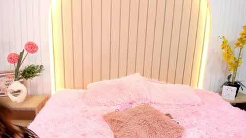 Amelia online show from 01-12-25, 05:24