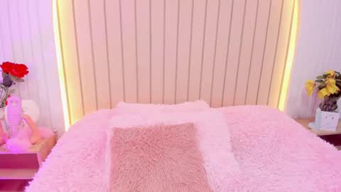 Amelia online show from 02-14-25, 02:39