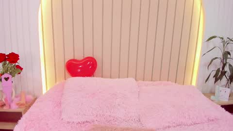 Amelia online show from 02-16-25, 01:47