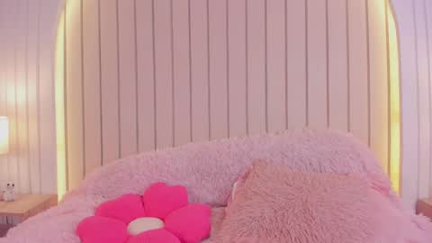 Amelia online show from 10-02-25, 12:17