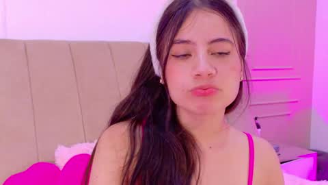 Snapshot of ameliiaa_smith chatting on 05-16-26, 11:25 Amelia online show from 05-16-26, 11:25