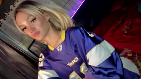 amelinckx online show from 02-18-25, 08:58