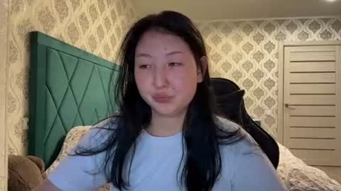 Snapshot of ameliya_kim chatting on 06-24-26, 09:25 Ameliya online show from 06-24-26, 09:25