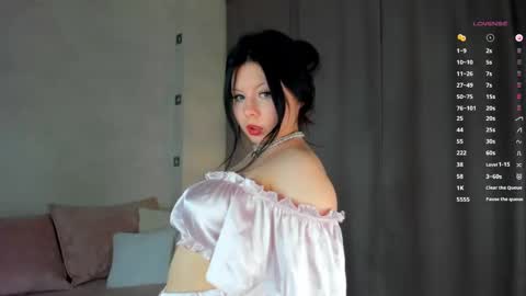 Snapshot of amely_lil chatting on 02-23-25, 01:24 Amely online show from 02-23-25, 01:24