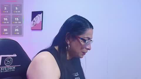 AMELY online show from 10-16-25, 11:55