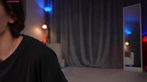 Amy  online show from 04-25-26, 01:41