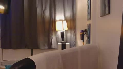 Snapshot of amera_gray chatting on 12-05-25, 12:47 HOT white naughty leo xxx online show from 12-05-25, 12:47