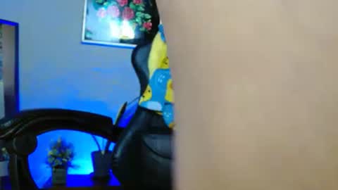 Mari online show from 10-16-25, 12:17