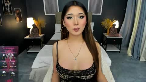 Snapshot of amethyst_claire chatting on 05-11-26, 10:21 Claire online show from 05-11-26, 10:21