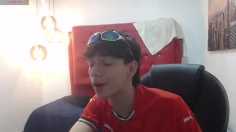 Snapshot of amethystshadow chatting on 12-13-25, 09:09 amethystshadow online show from 12-13-25, 09:09