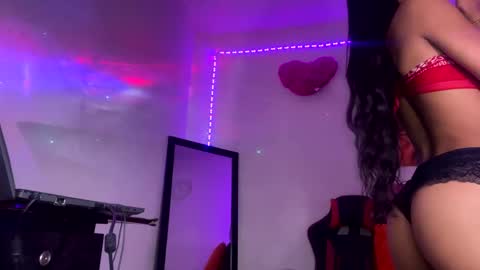 Snapshot of amgeline chatting on 02-08-25, 11:55 amgeline online show from 02-08-25, 11:55