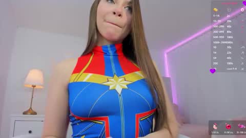 Snapshot of ami_sweet_18 chatting on 10-29-25, 12:24 Ami online show from 10-29-25, 12:24