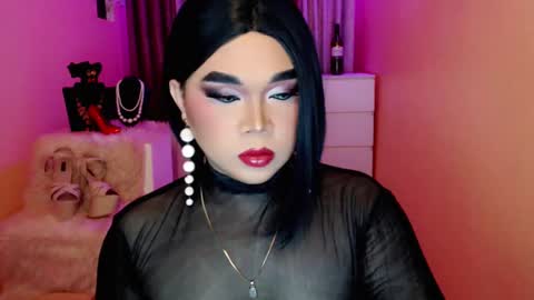 Queen Mireska online show from 01-02-25, 11:09