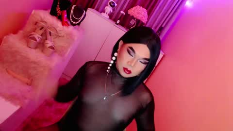 Queen Mireska online show from 01-09-25, 10:52