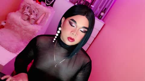 Queen Mireska online show from 01-26-25, 06:06