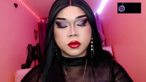 Queen Mireska online show from 10-18-25, 03:02