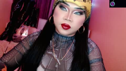Queen Mireska online show from 04-10-26, 02:55