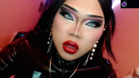 Queen Mireska online show from 06-12-26, 01:10