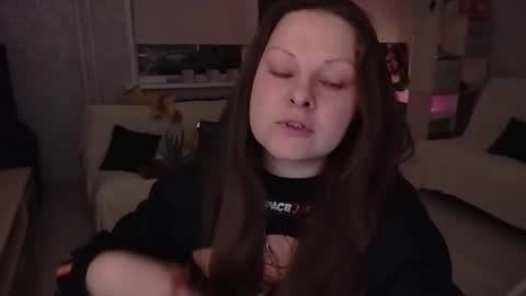 Mila online show from 11-14-25, 08:51