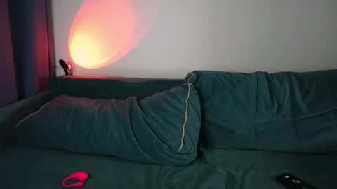 Snapshot of amilifox1 chatting on 05-29-26, 07:45 amilifox1 online show from 05-29-26, 07:45