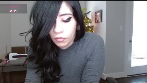 Snapshot of amilustxx chatting on 12-11-24, 06:42 amilust online show from 12-11-24, 06:42