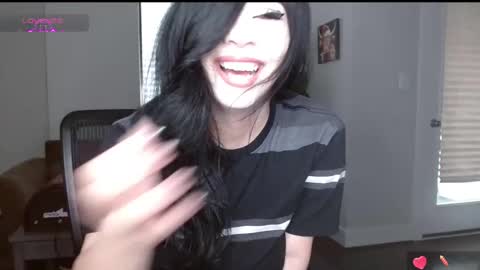 Snapshot of amilustxx chatting on 01-08-25, 03:50 amilust online show from 01-08-25, 03:50