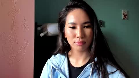 Amina online show from 09-30-25, 11:04