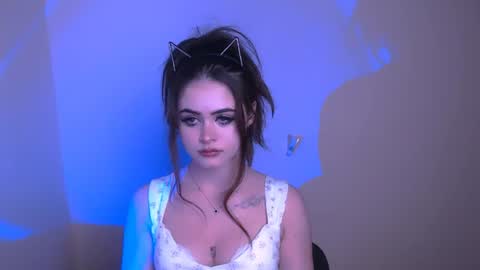 Snapshot of aminarose77 chatting on 08-01-26, 11:25 Amina online show from 08-01-26, 11:25