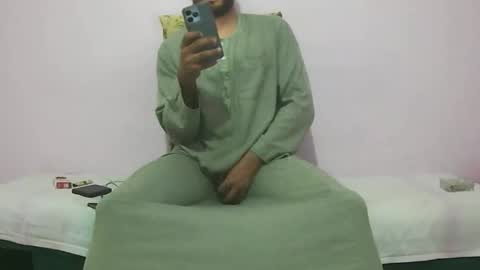 Amir online show from 10-28-25, 08:55