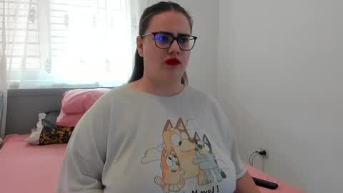 Amira Vyxen online show from 04-18-26, 07:12