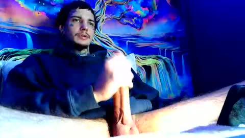 Snapshot of amiri_sweater chatting on 12-17-25, 06:36 amiri_sweater online show from 12-17-25, 06:36