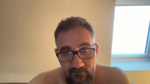 Snapshot of amirsds3298129 chatting on 06-08-26, 06:41 amirsds3298129 online show from 06-08-26, 06:41