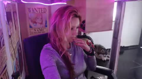 Snapshot of ammber3 chatting on 02-13-25, 03:46 Paula D online show from 02-13-25, 03:46