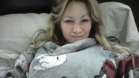 Snapshot of ammber3 chatting on 09-11-25, 11:54 Paula D online show from 09-11-25, 11:54