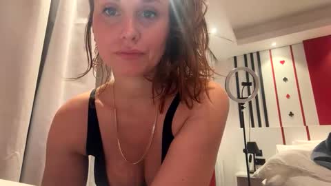 amolika online show from 02-04-26, 11:42