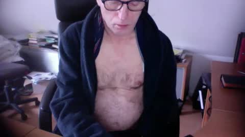 Snapshot of amor2200 chatting on 12-21-24, 10:39 Amor2200 online show from 12-21-24, 10:39