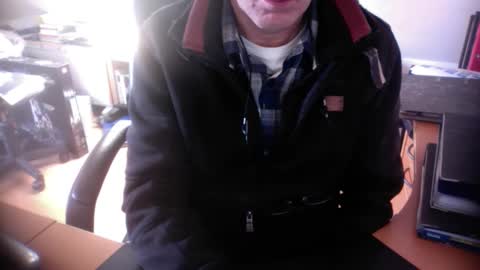 Snapshot of amor2200 chatting on 01-13-25, 09:41 Amor2200 online show from 01-13-25, 09:41